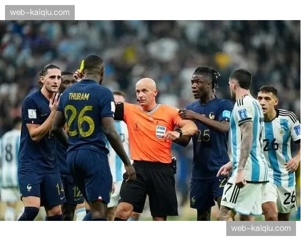 欧足联公布欧冠半决赛次回合裁判名单,争议裁判马齐尼亚克未入选 欧足联公布欧冠半决赛次回合裁判名单,争议裁判马齐尼亚克未入选